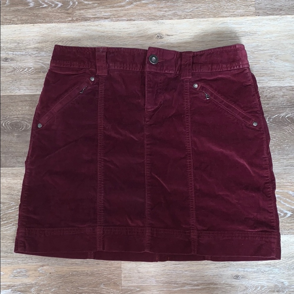 Women’s Athleta Skirt